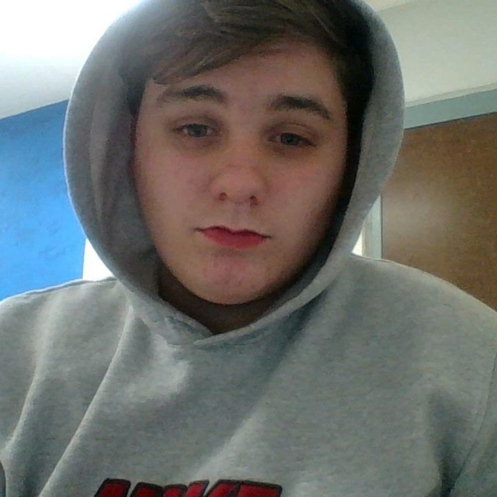 Meet your Posher, Dustin